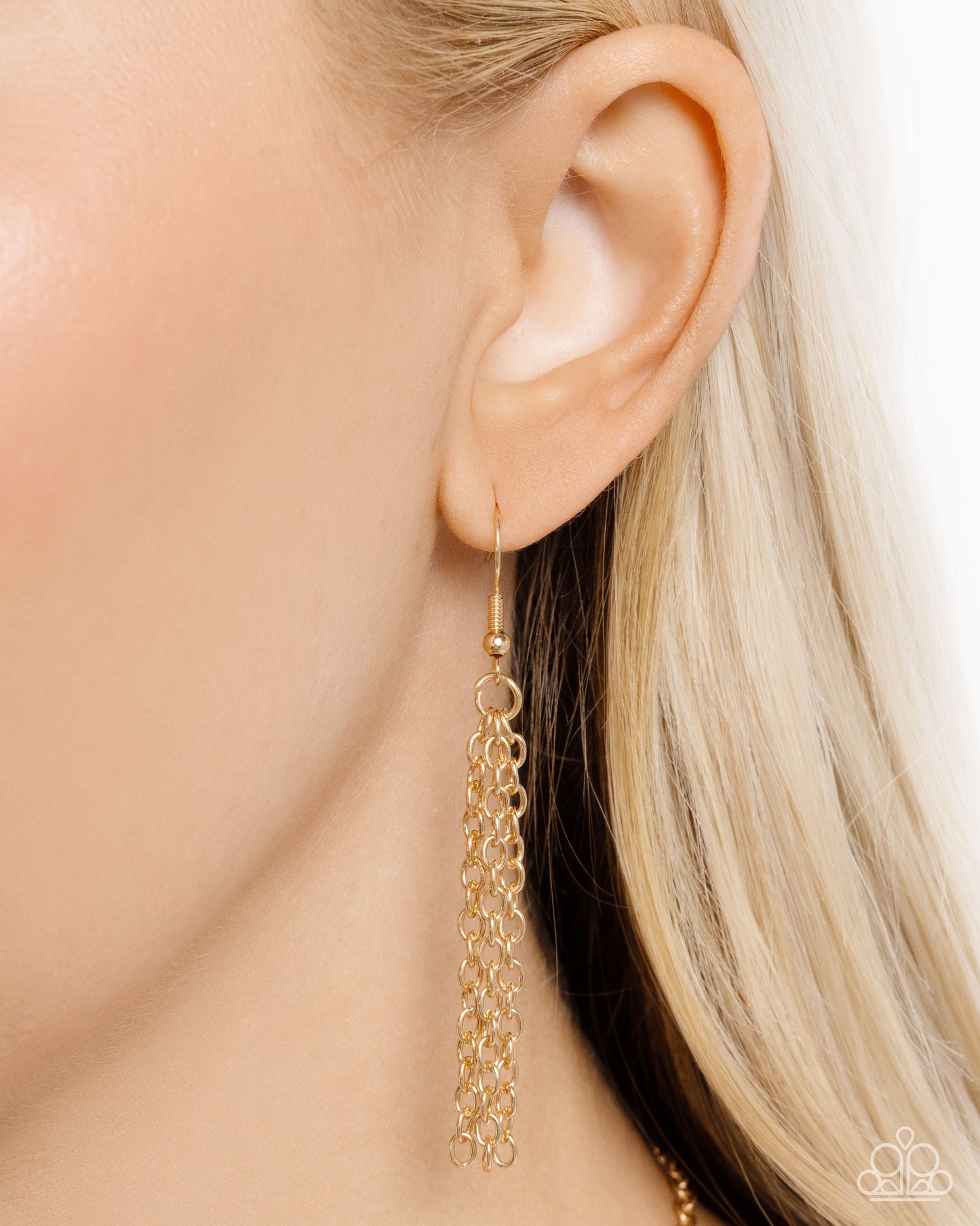 Youve Got The HEART - Gold - Paparazzi Necklace