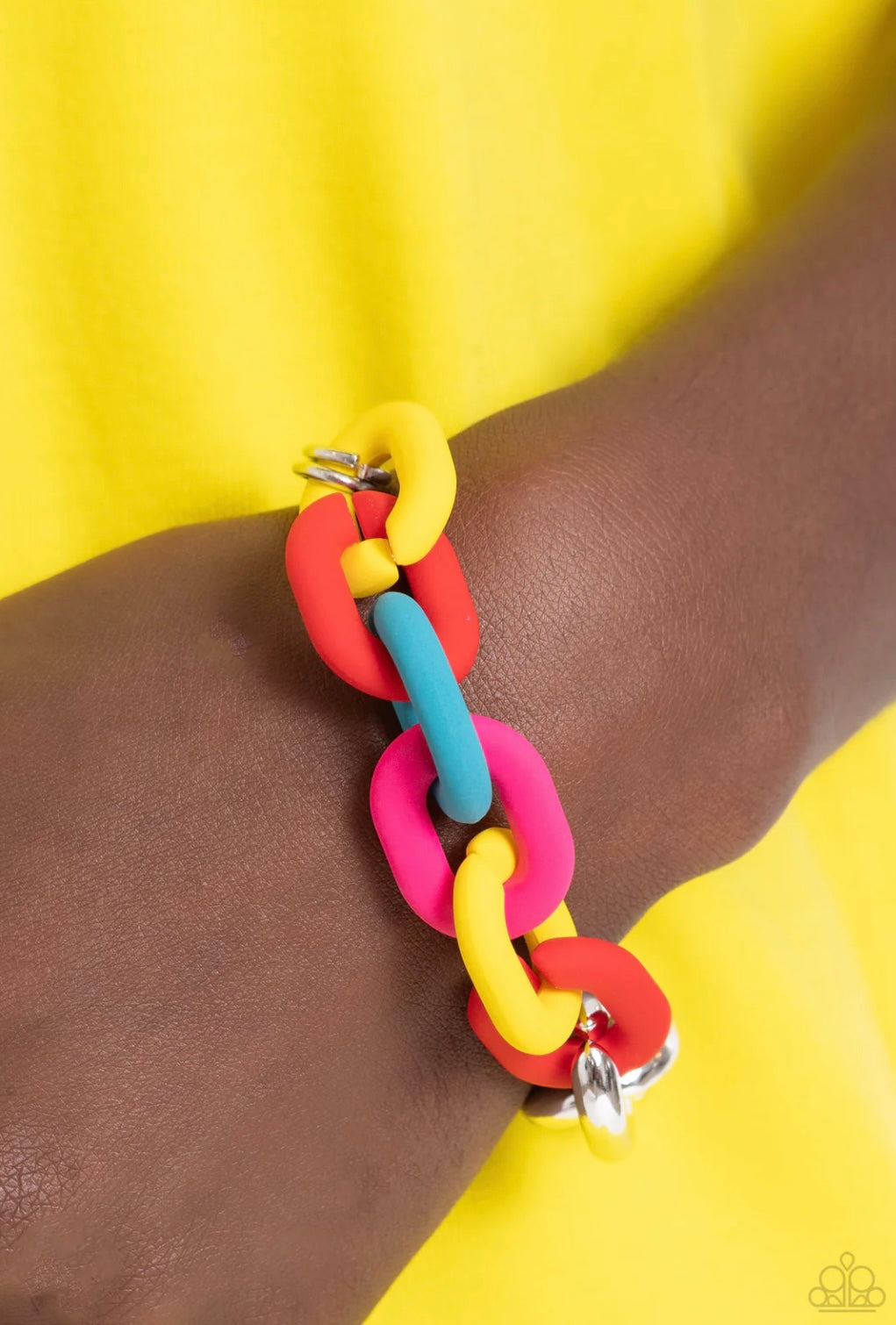 Contrasting Couture Necklace and Candid Contrast Red Bracelet Set