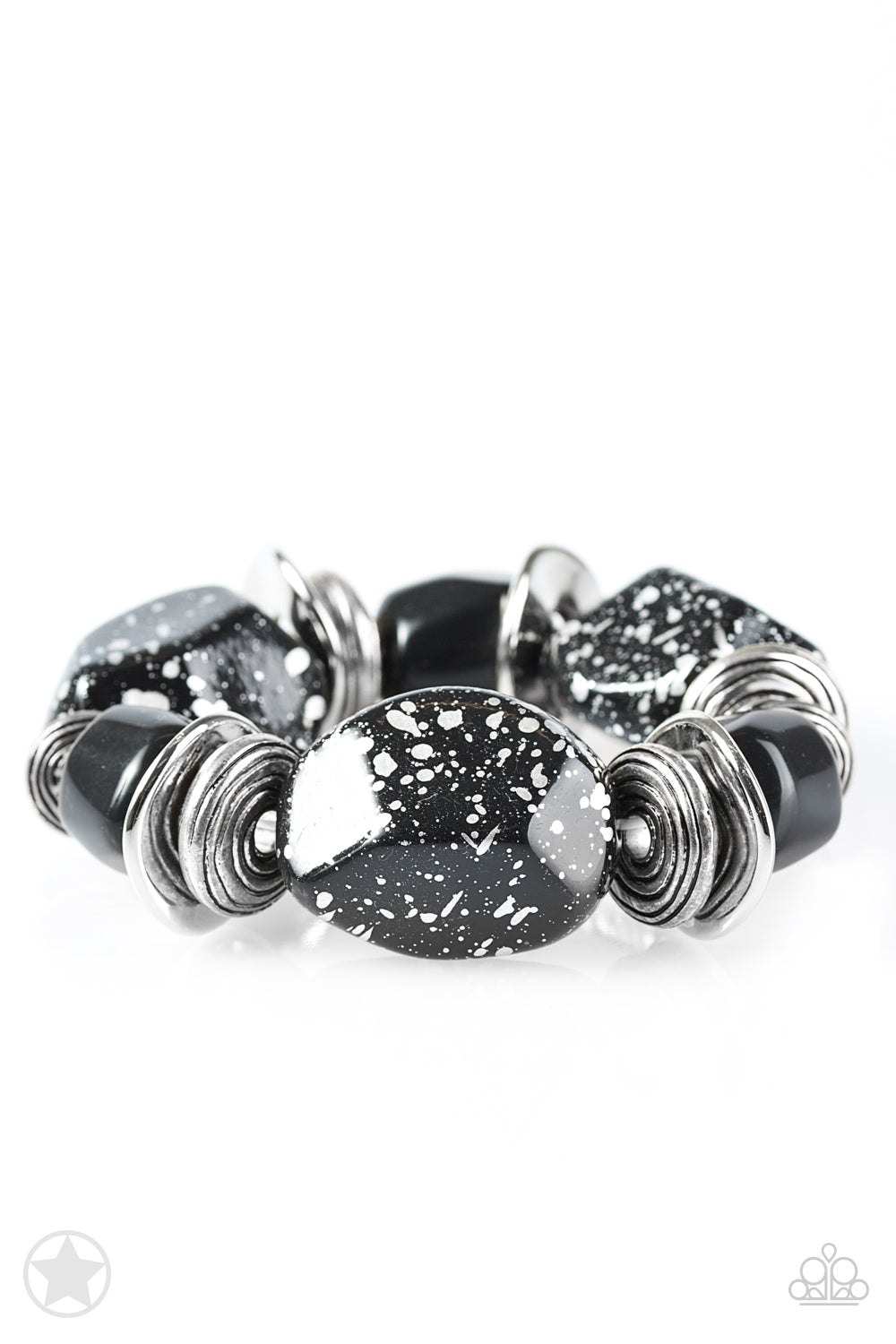 Glaze of Glory - Black - Paparazzi Bracelet (Blockbuster)