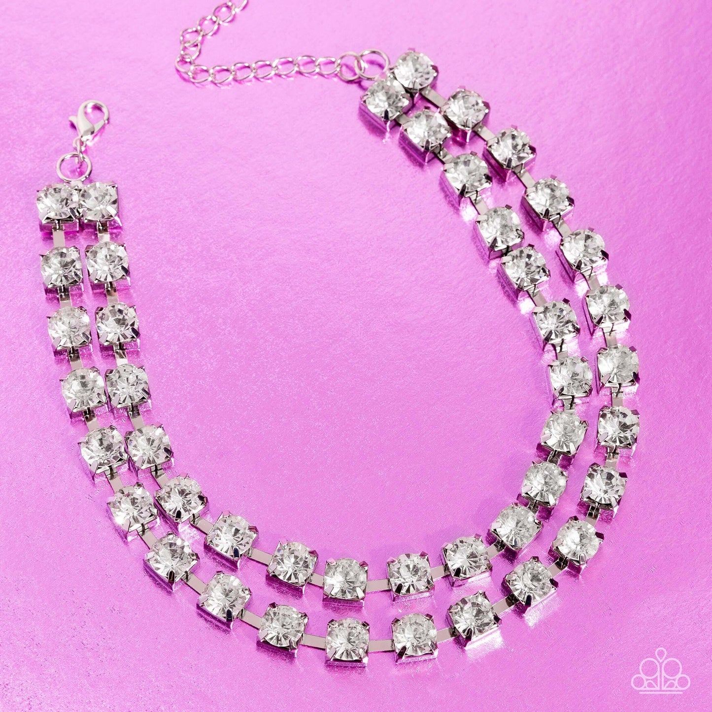 Glistening Gallery - White - Paparazzi Choker (2023 November LOP)