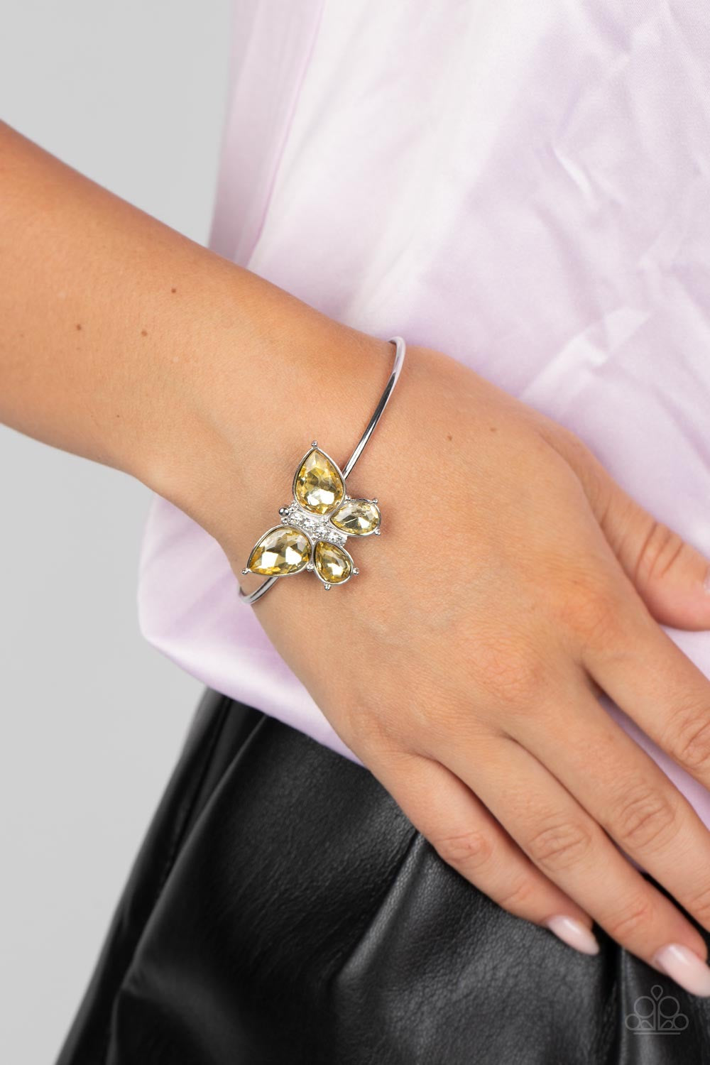 Free-Flying Flutter Yellow Butterfly Necklace and Butterfly Beatitude Yellow - Paparazzi Bracelet