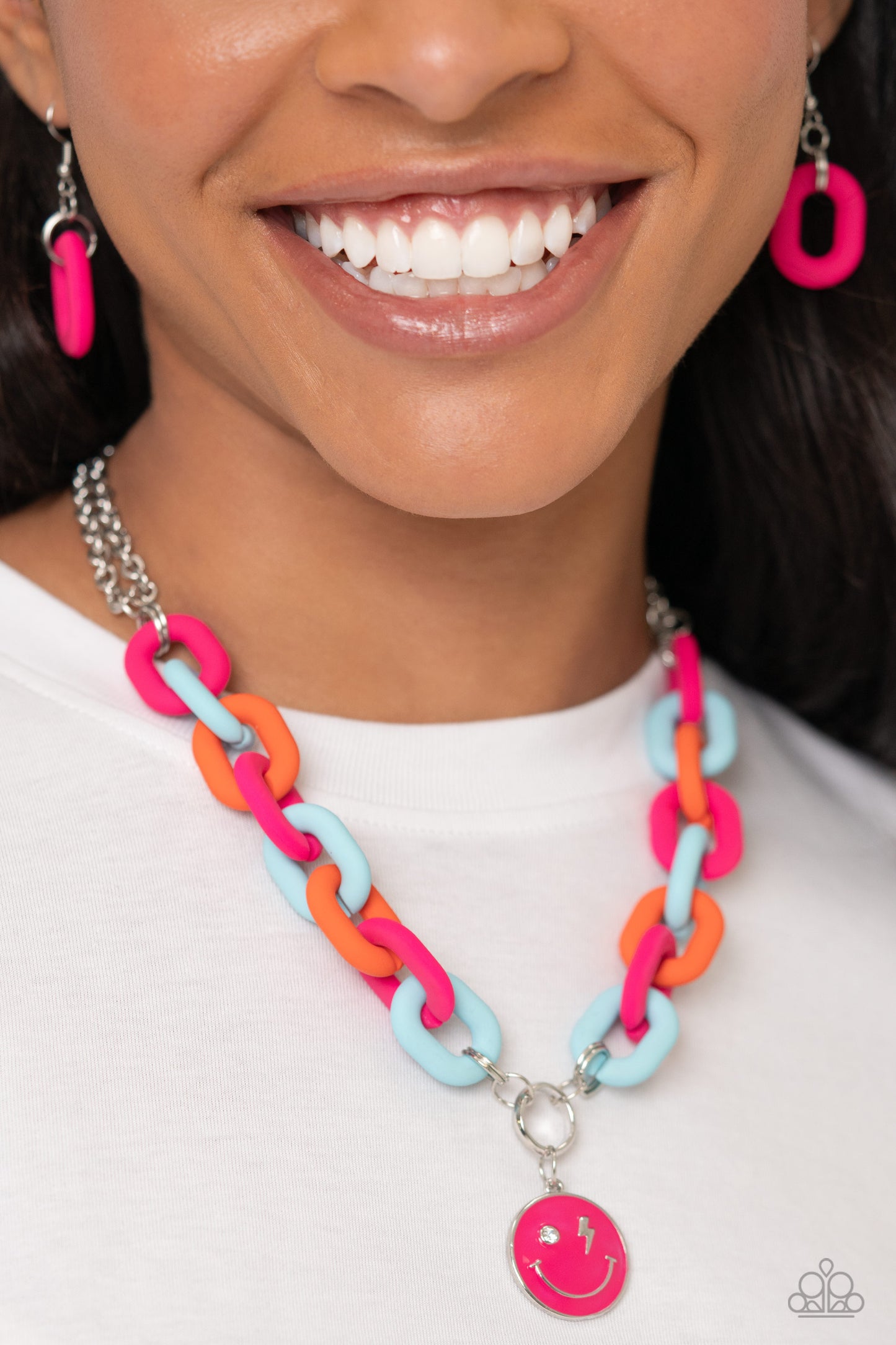 Speed SMILE - Pink Necklace and Go the Extra SMILE - Pink Bracelet Set