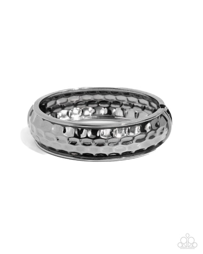 Hammered Hardware - Black - Paparazzi Bracelet