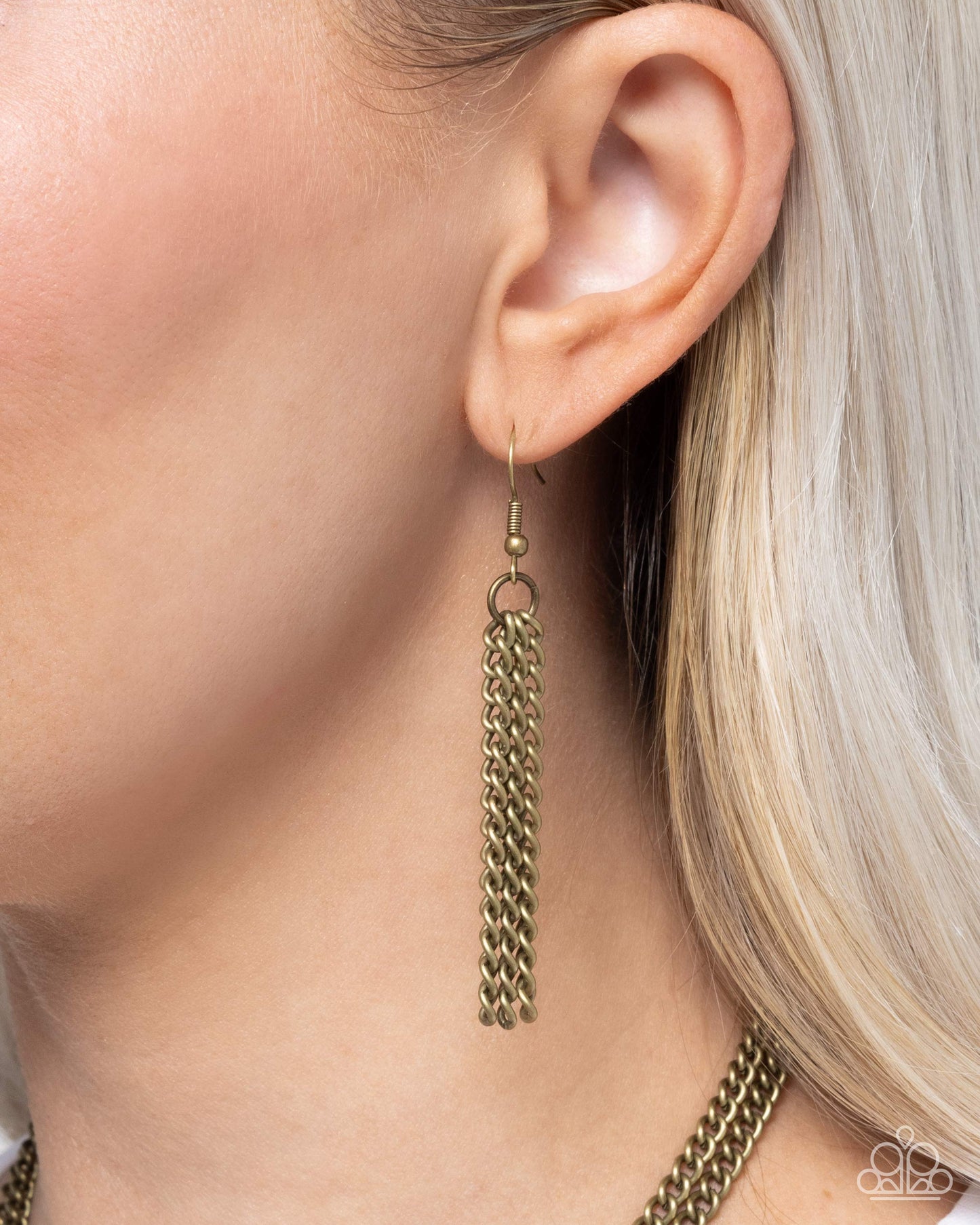 Layered Longhorn - Brass - Paparazzi Necklace