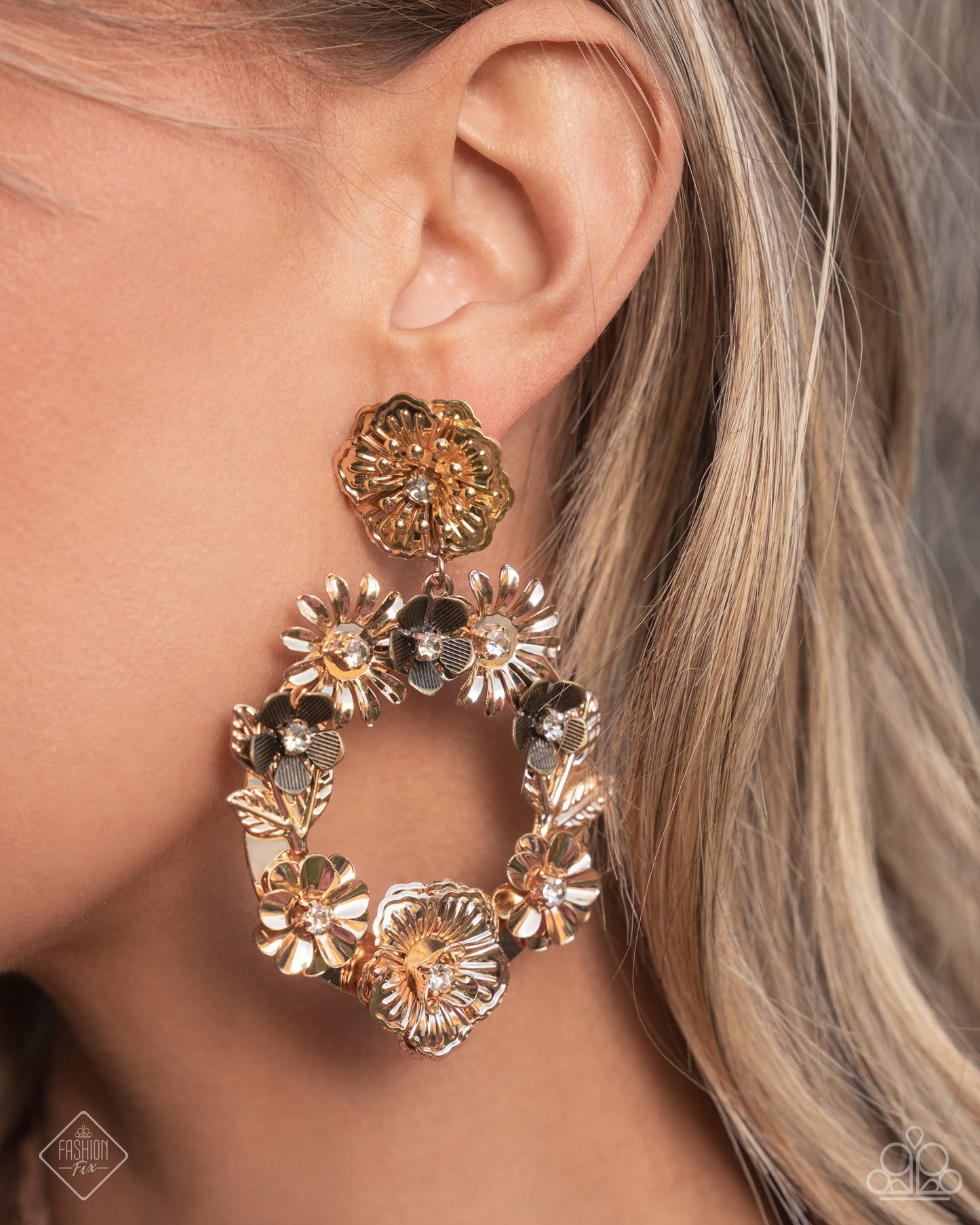 Graceful Garden - Gold - Paparazzi Earrings