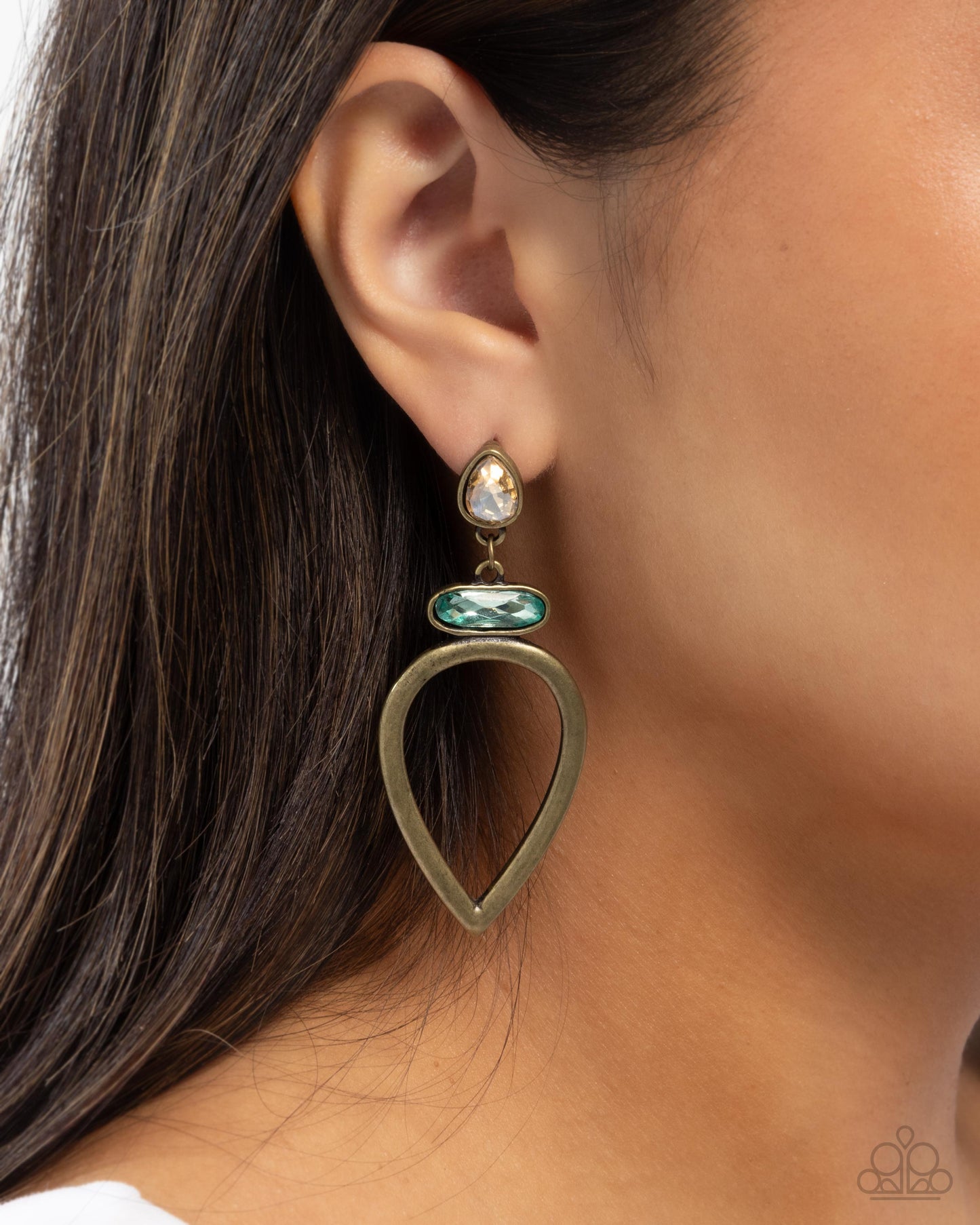 Cultured Chic - Brass - Paparazzi Earrings