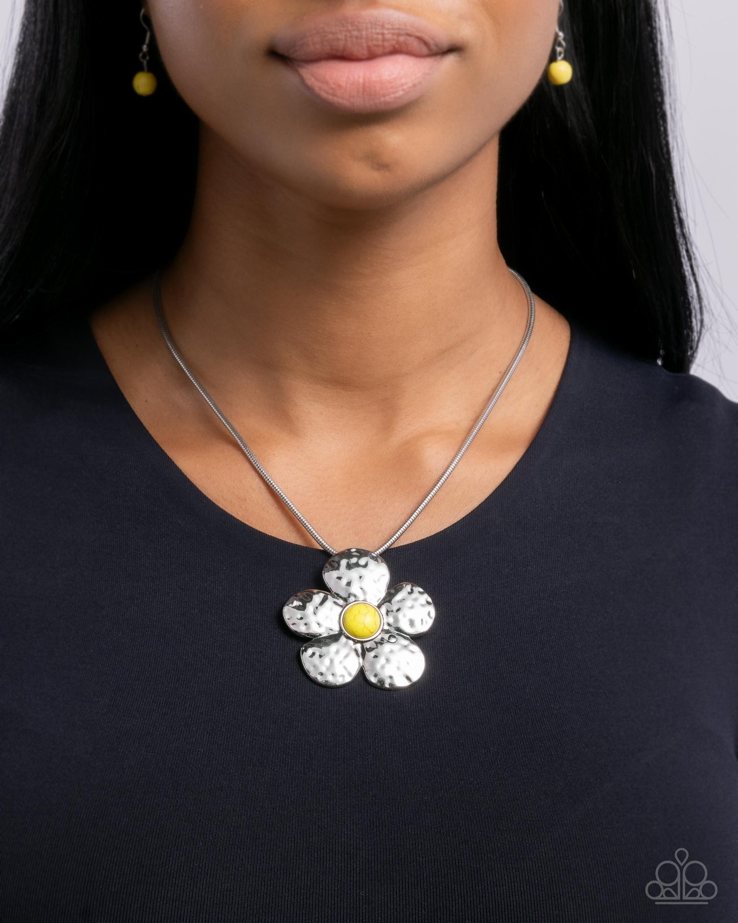 Tasteful Texture - Yellow - Paparazzi Necklace
