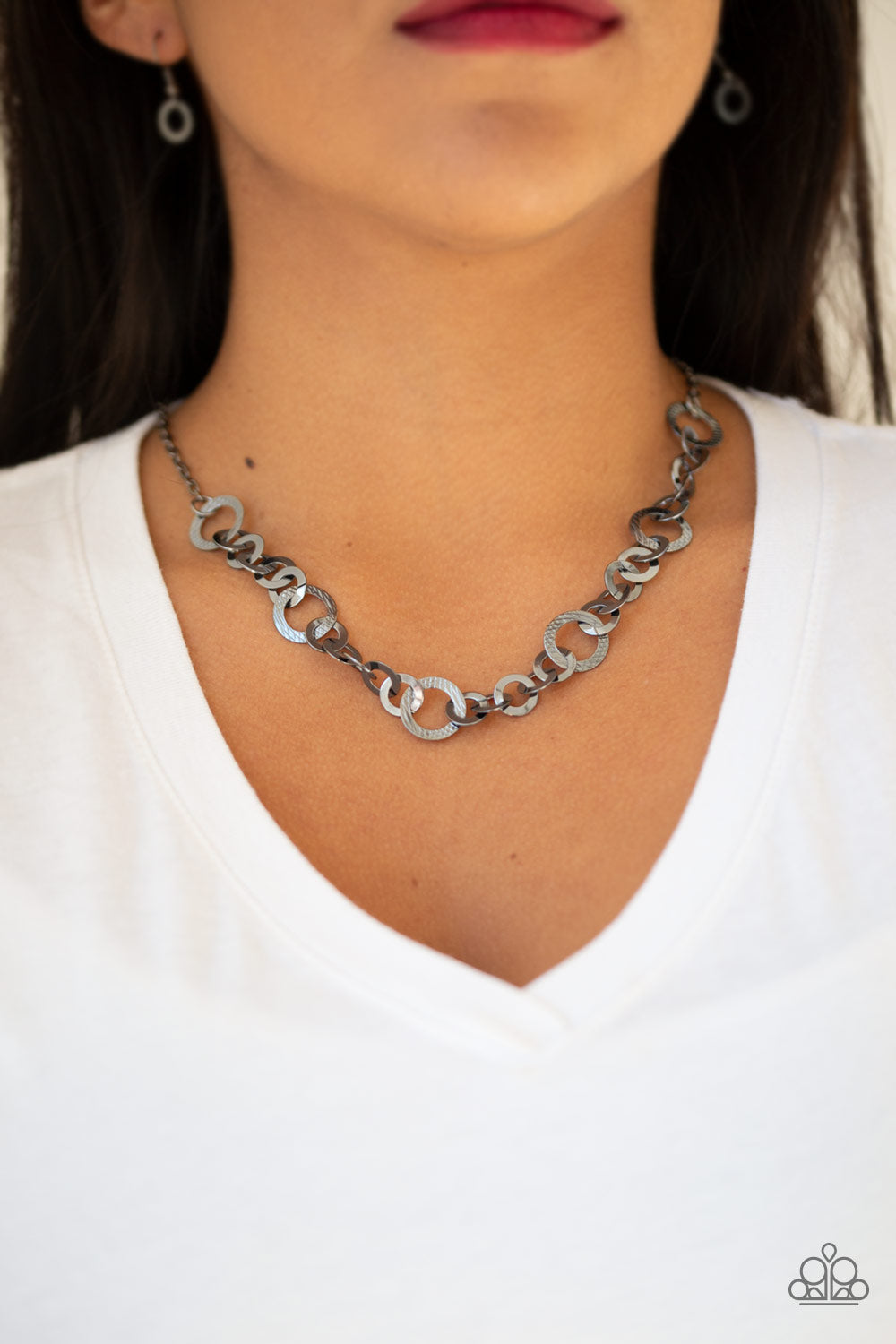 Move It On Over - Black Necklace and Modern Movement - Black Bracelet Set