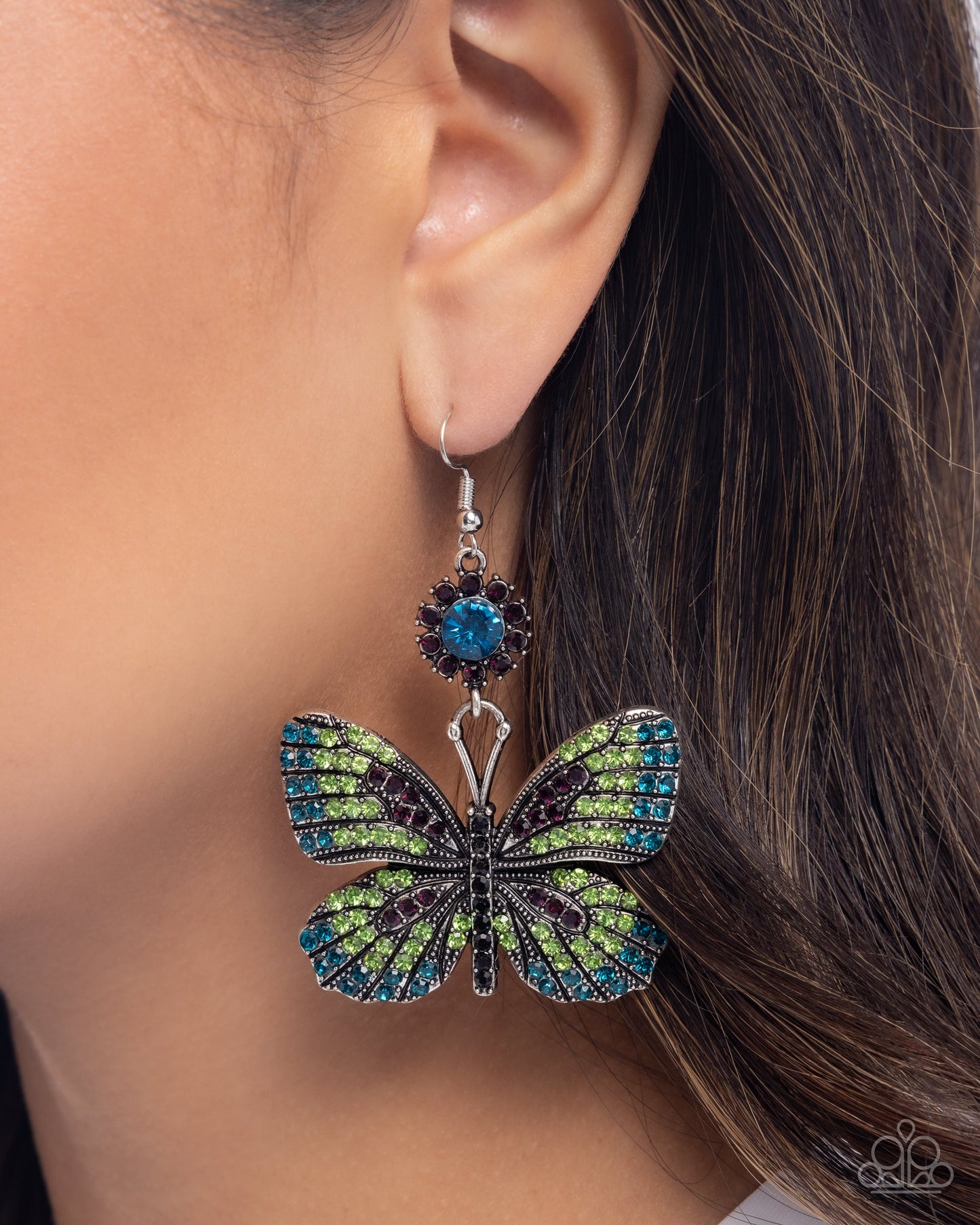 Fluttering Feature - Green - Paparazzi Earrings