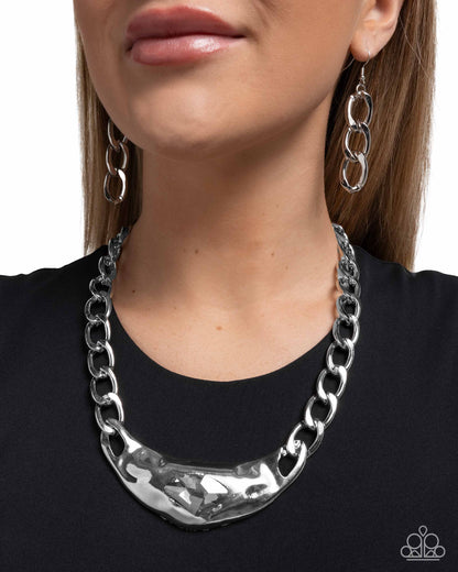 Peak of Pizzazz - Silver - Paparazzi Necklace