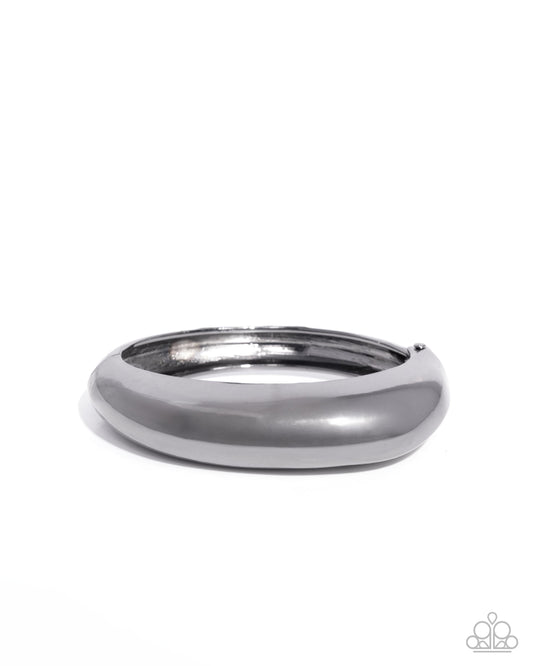 Sleek Sojourn - Black - Paparazzi Bracelet