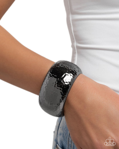 Hammered Hassle - Black - Paparazzi Bracelet