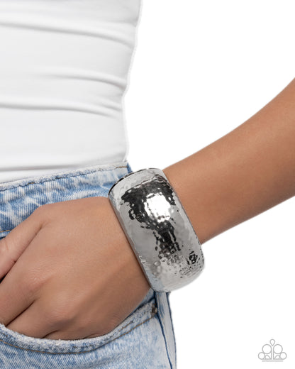 Hammered Hassle - Silver - Paparazzi Bracelet
