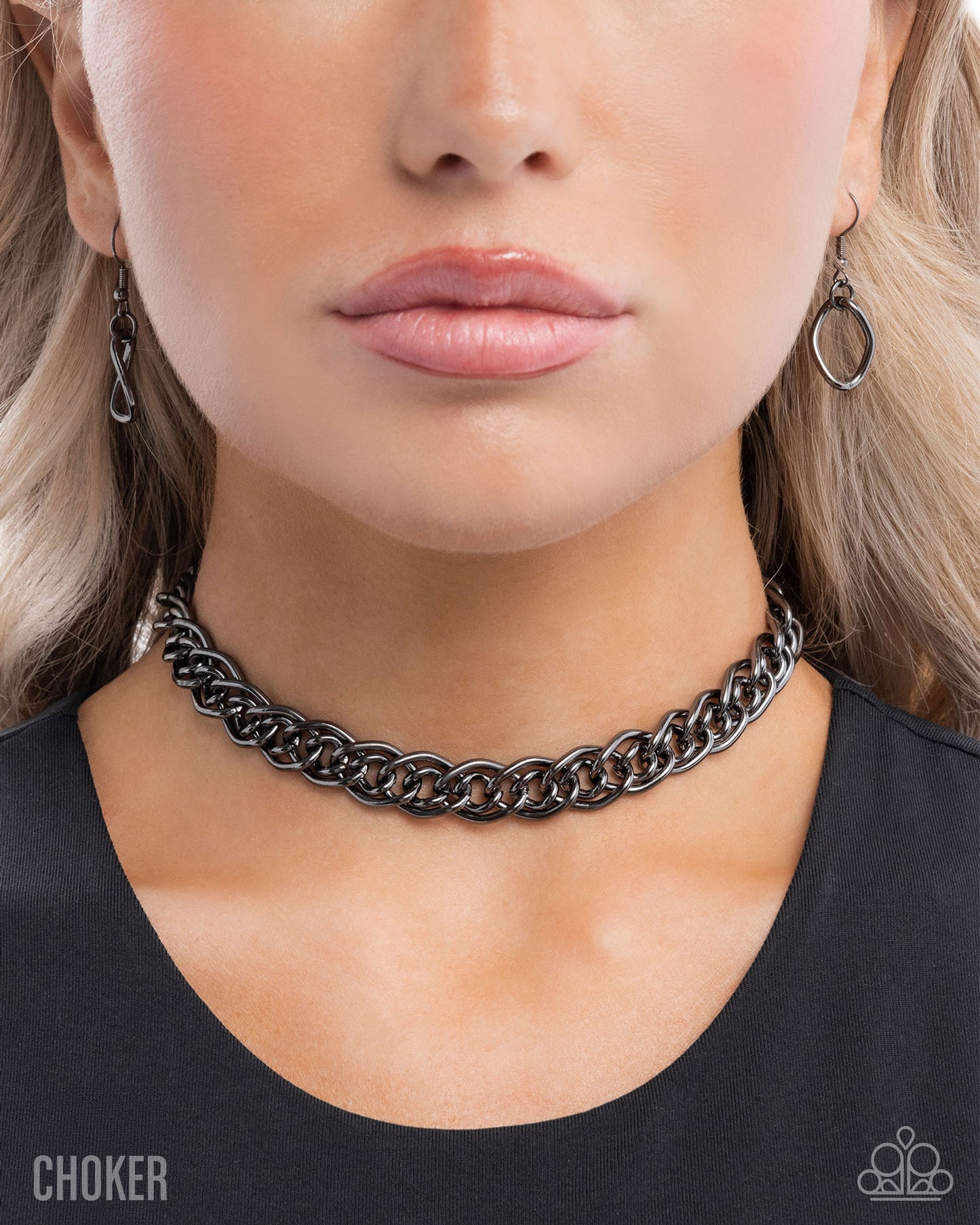 Lustrous Links - Black - Paparazzi Choker Necklace