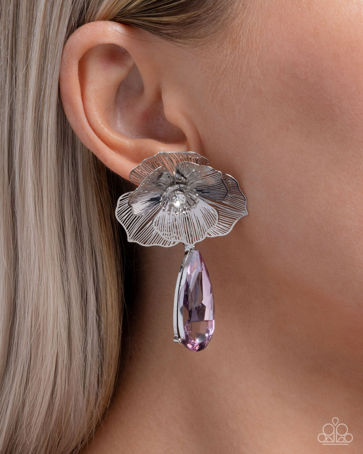 Wiry Waltz - Purple - Paparazzi Post Earrings