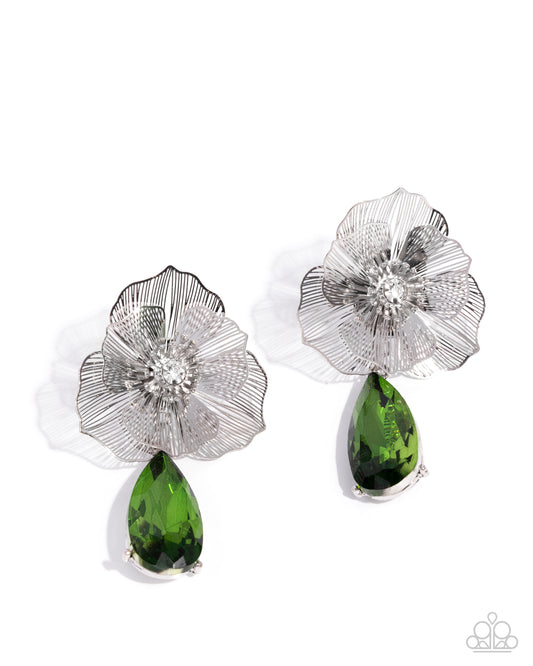 Wiry Waltz - Green - Paparazzi Post Earrings