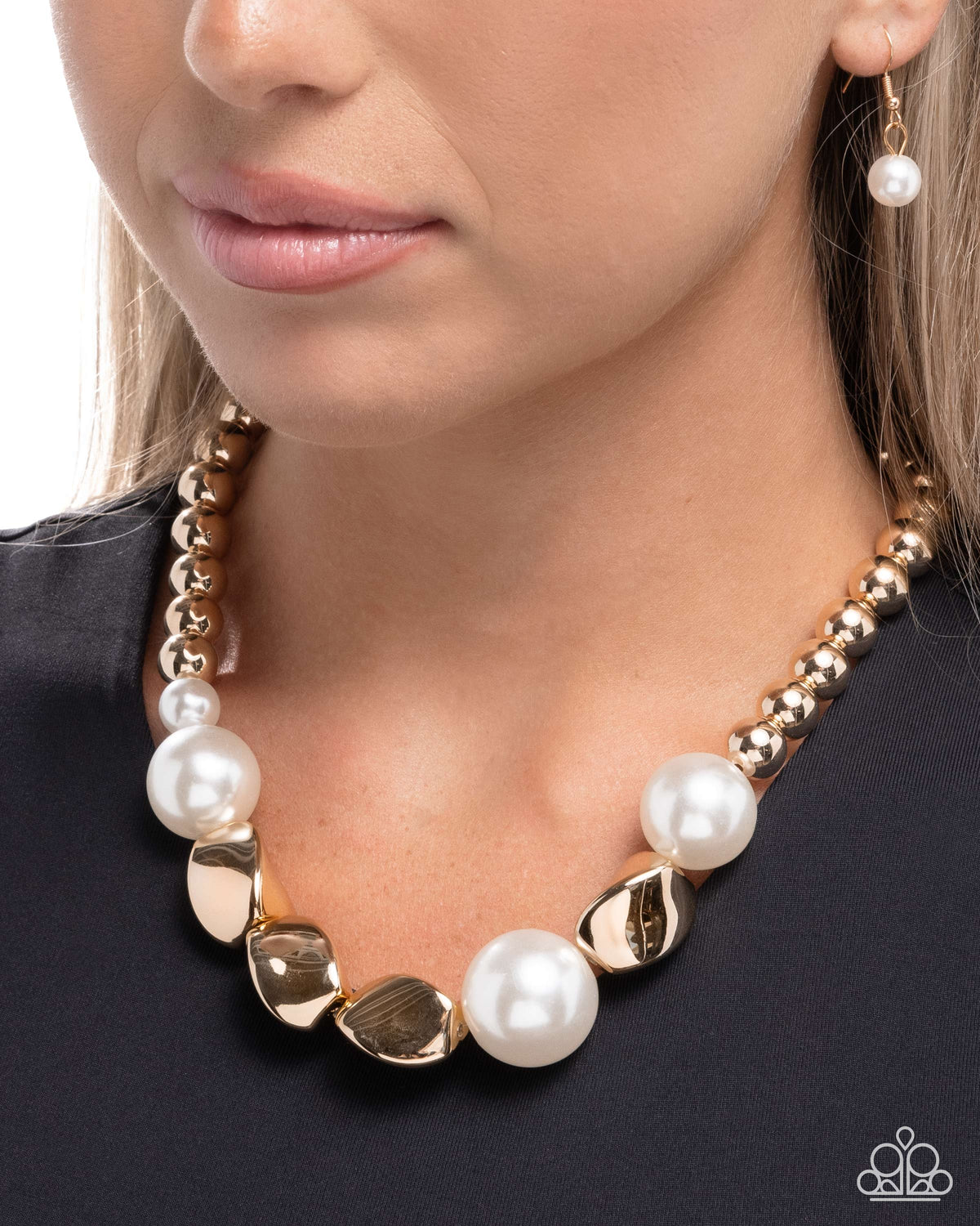 Night of Nights - Gold - Paparazzi Necklace