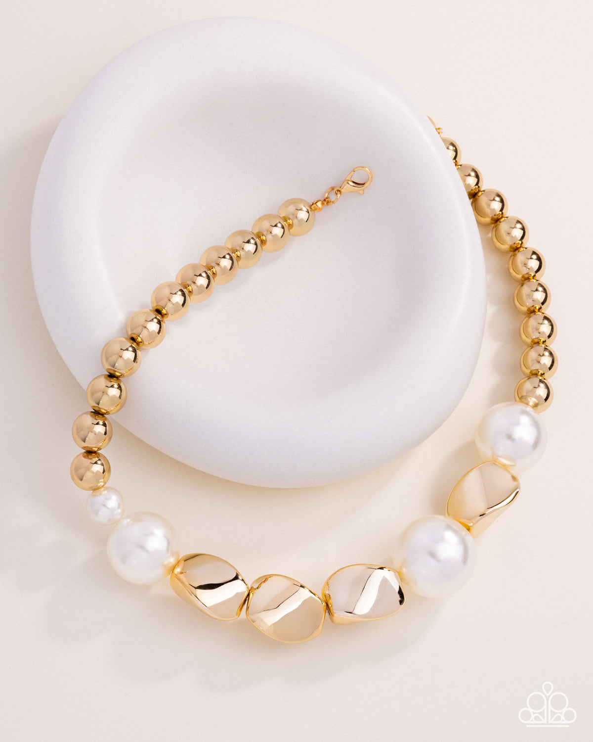 Night of Nights - Gold - Paparazzi Necklace