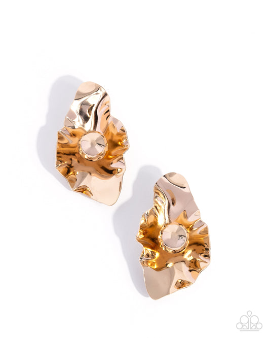 Crinkled Catwalk - Gold - Paparazzi Post Earrings