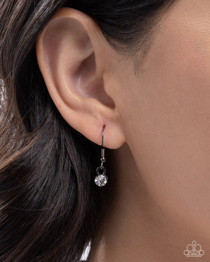 Breathlessly Bold - Black Paparazzi Necklace and Elongated Effort Black Earrings Set