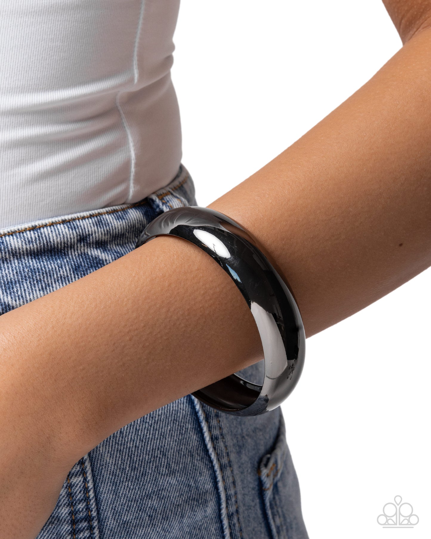Sleek Shanty - Black - Paparazzi Bangle Bracelet