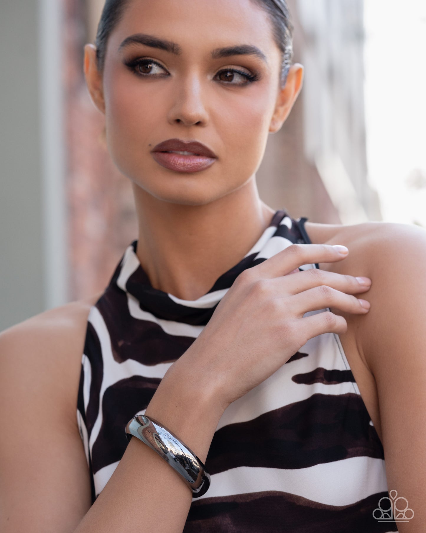 Sleek Shanty - Black - Paparazzi Bangle Bracelet