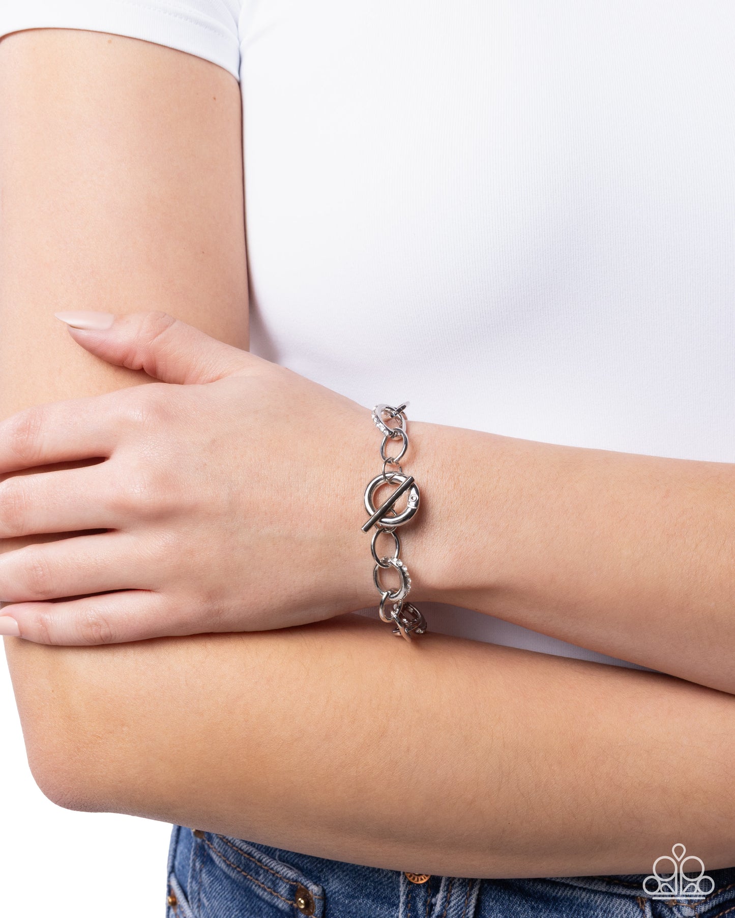 Collaborative Chic - White - Paparazzi Bracelet