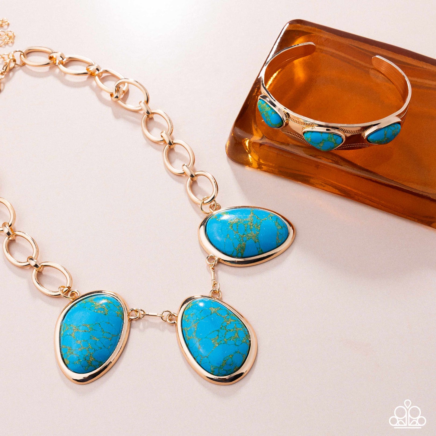 Simply Santa Fe - November Fashion Fix