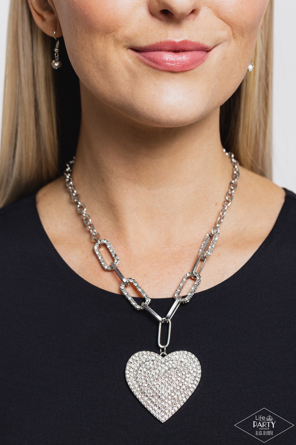 Roadside Romance - White - Paparazzi Necklace (2023 Black Diamond)