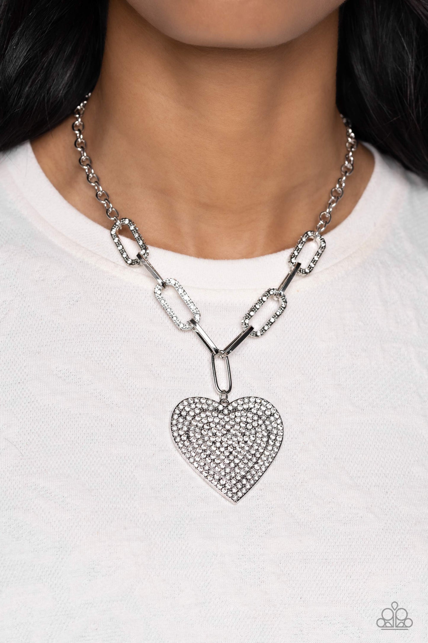 Roadside Romance - White - Paparazzi Necklace (2023 Black Diamond)