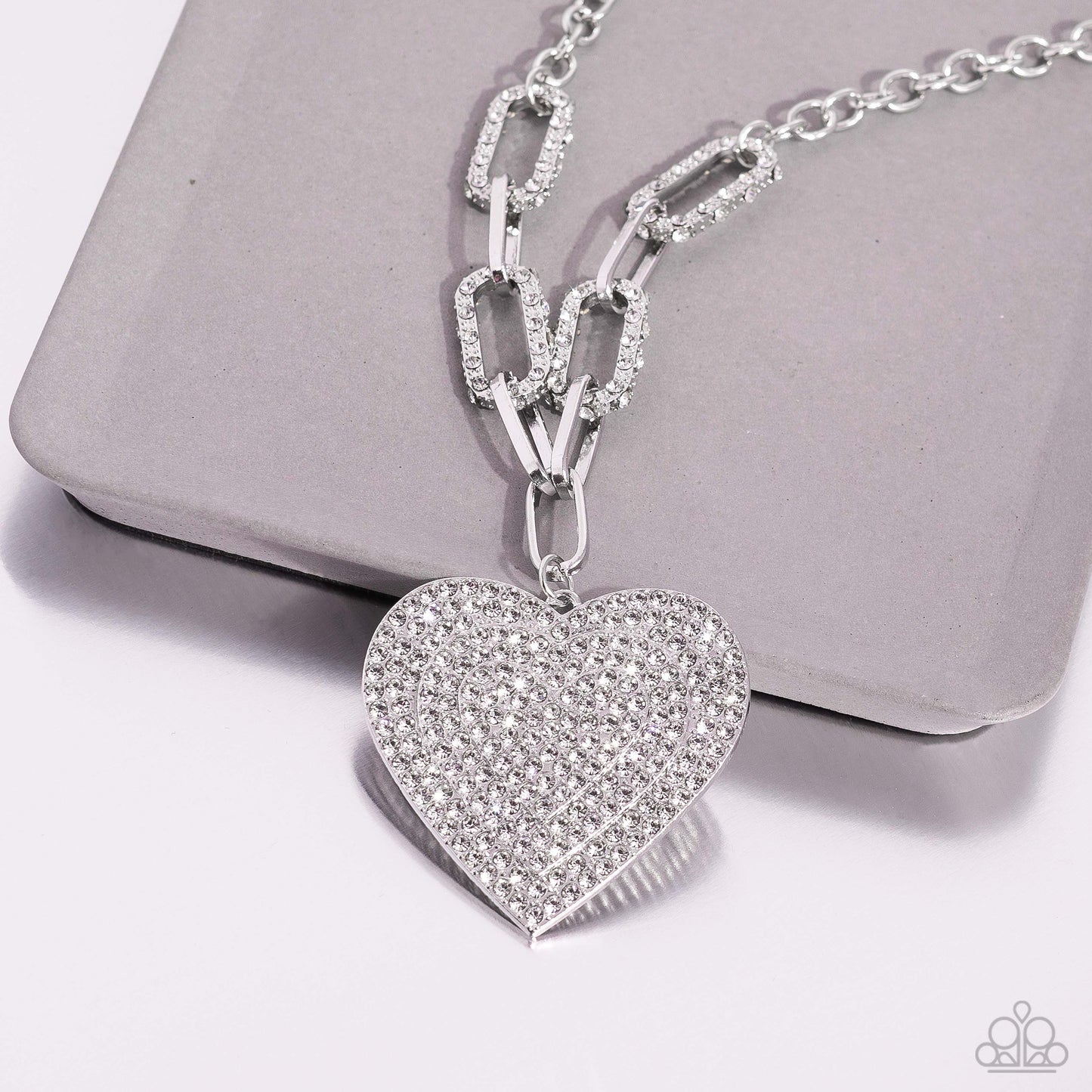 Roadside Romance - White - Paparazzi Necklace (2023 Black Diamond)