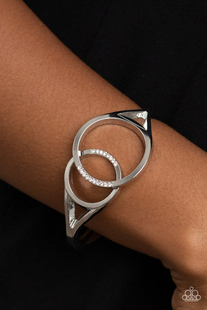 Mocha Vibe - Wishing Well Whimsy White Necklace and Scope of Expertise White Bracelet