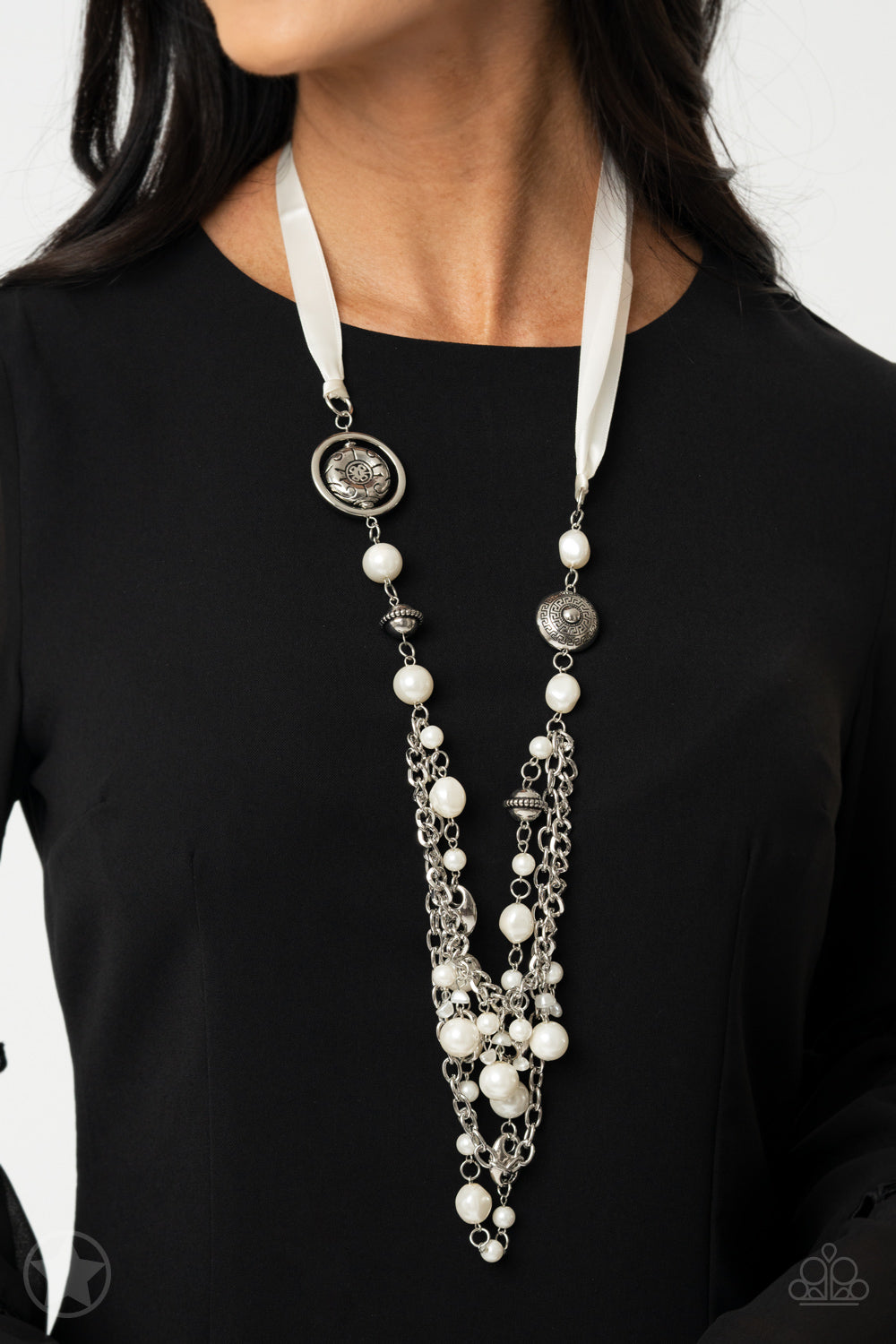 All The Trimmings - Ivory - Paparazzi Necklace