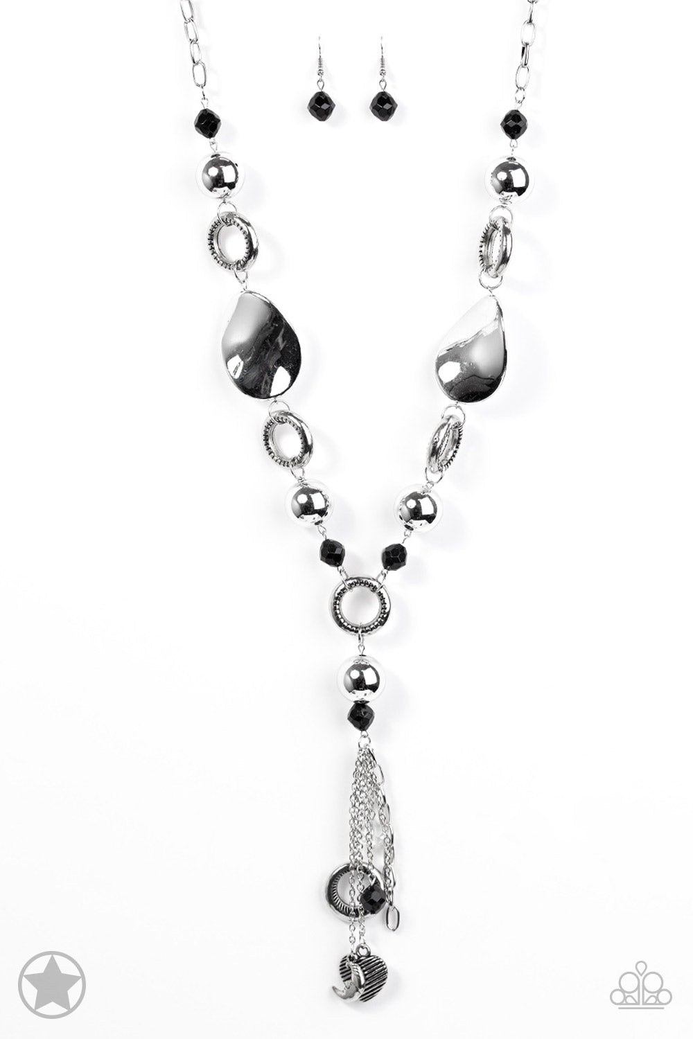 Total Eclipse Of the Heart Black - Paparazzi Necklace (Blockbuster)