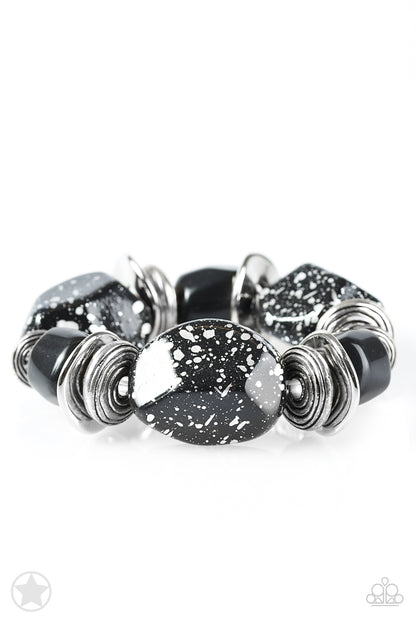 Glaze of Glory - Black - Paparazzi Bracelet (Blockbuster)