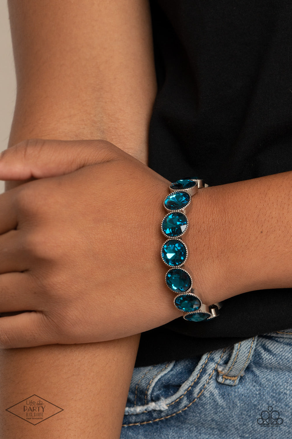 Number One Knockout - Blue - Paparazzi Bracelet