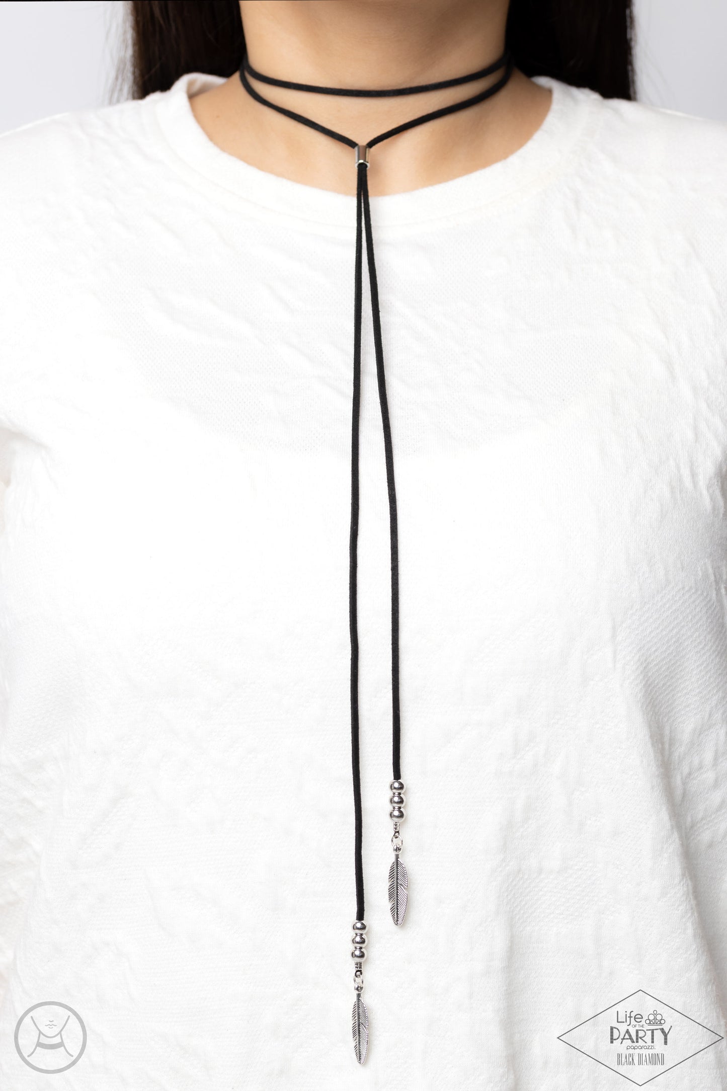 Lost On The Wind - Black - Paparazzi Necklace (2023 Black Diamond LOP)