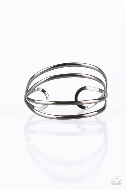Take A Catwalk - Black - Paparazzi Bracelet