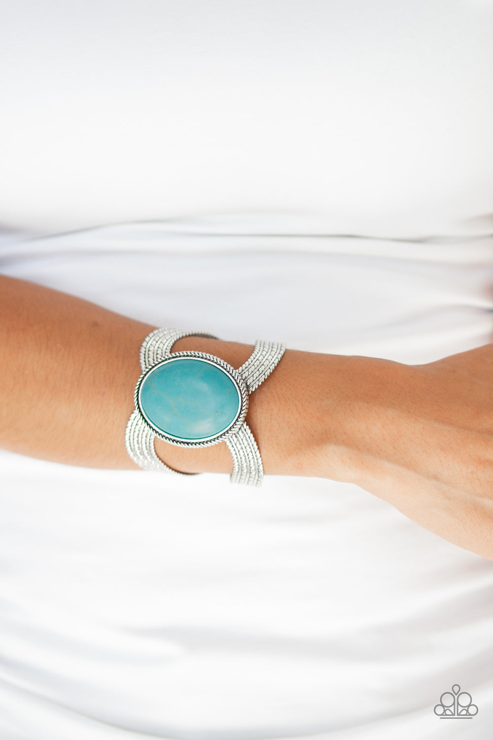 Coyote Couture - Blue Paparazzi Bracelet