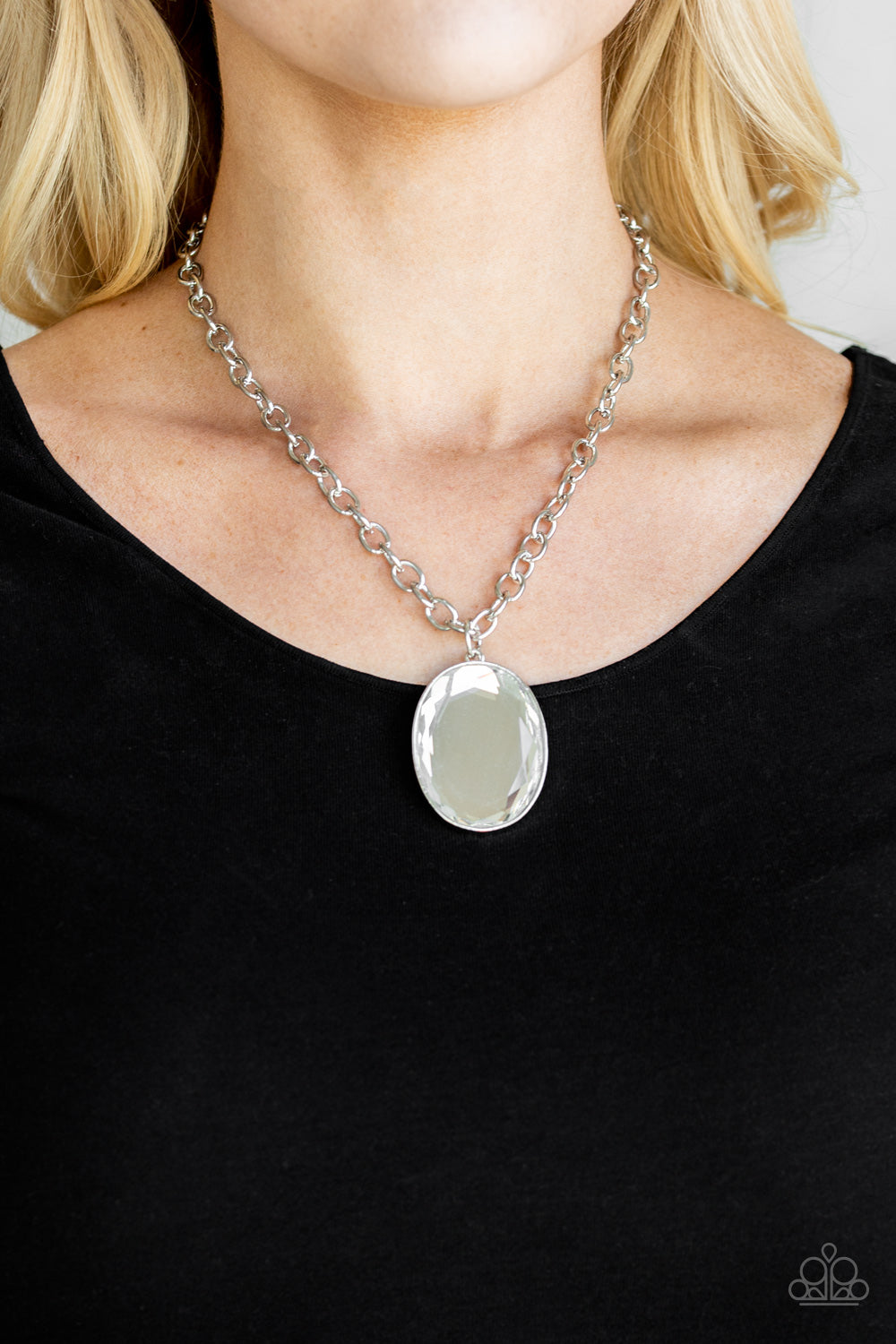 Light As HEIR - White Necklace - Paparazzi Necklace