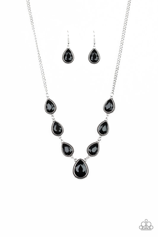 Socialite Social - Black - Paparazzi Necklace
