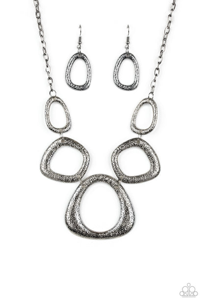 Backstreet Bandit - Black Paparazzi Necklace