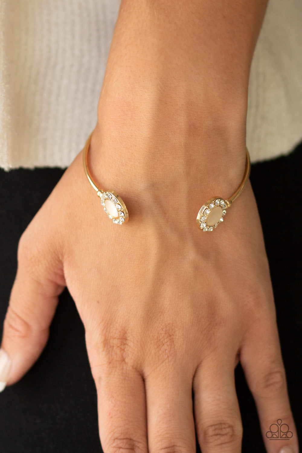 Instant Illumination - Gold - Paparazzi Bracelet