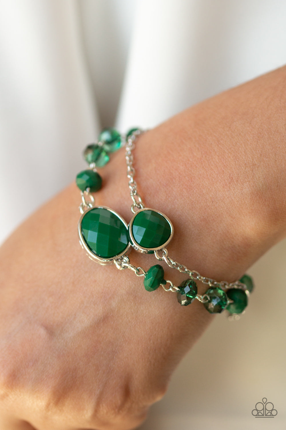 Crowd Pleaser - Green - Paparazzi Bracelet