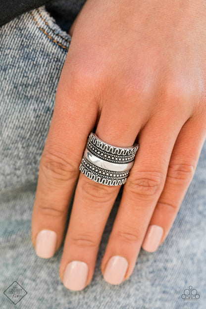 Sahara Style Silver - Paparazzi Ring