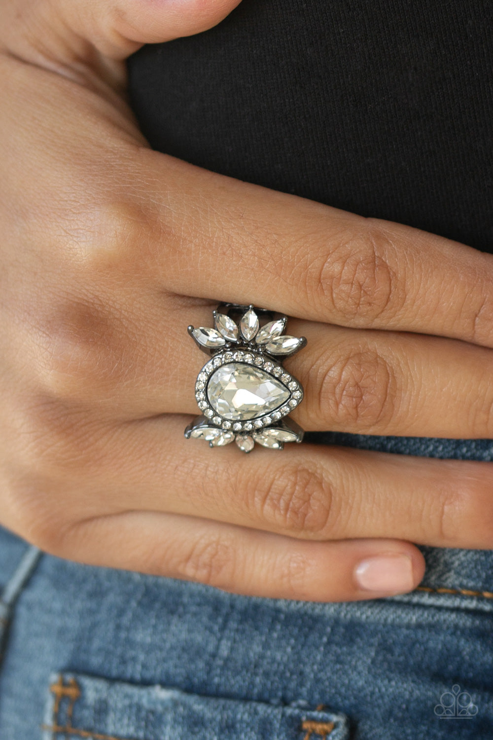 Really Regal - Black - Paparazzi Ring