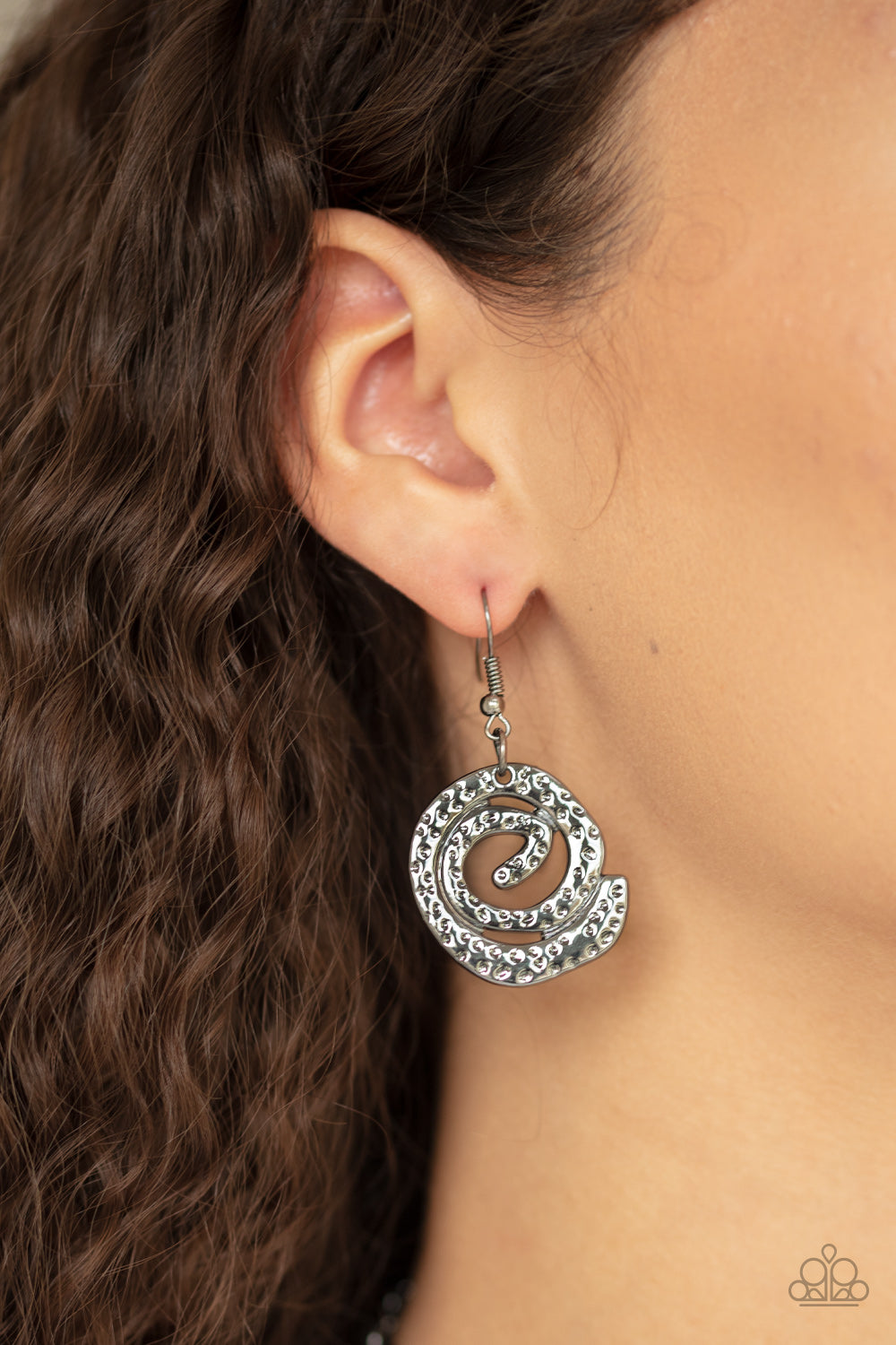 Statement Swirl - Black Paparazzi Necklace
