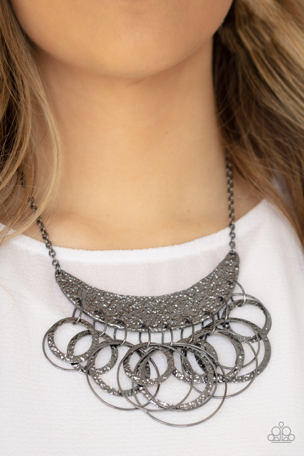 Metro Eclipse - Black - Paparazzi Necklace