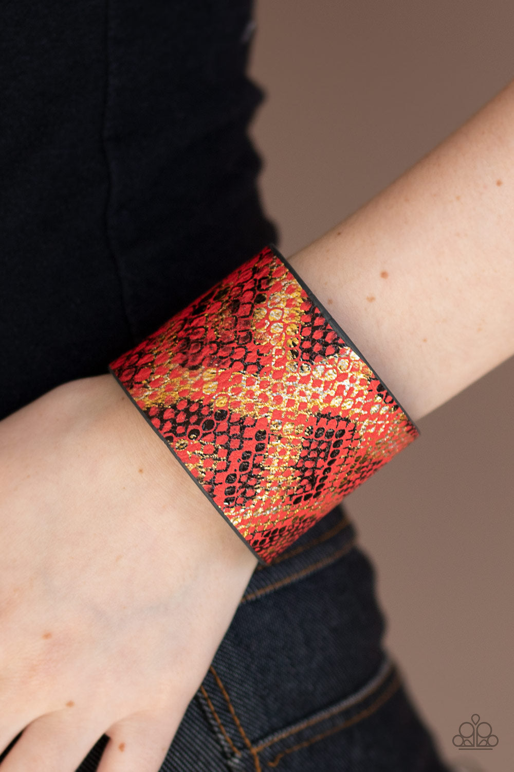 Serpent Shimmer - Red Snap Bracelet