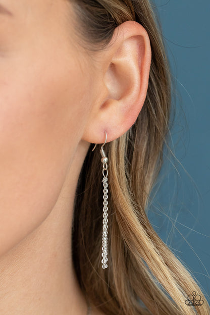 The Glam-ma - Silver - Paparazzi Necklace